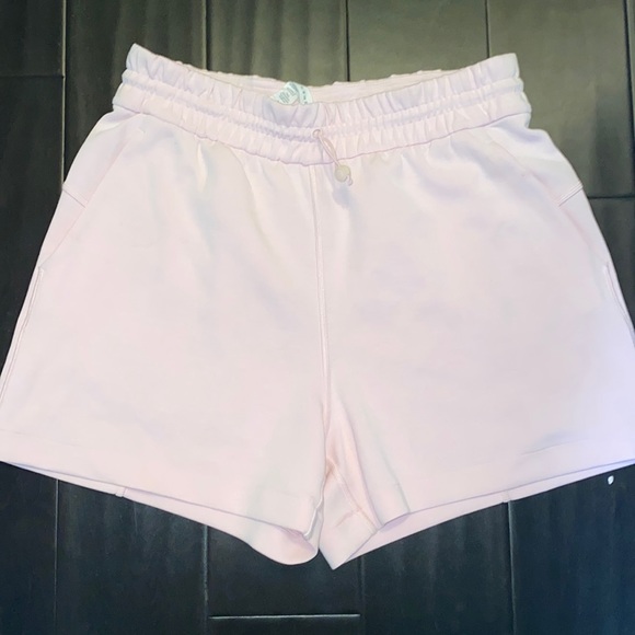 Lululemon Shorts - Picture 1 of 3